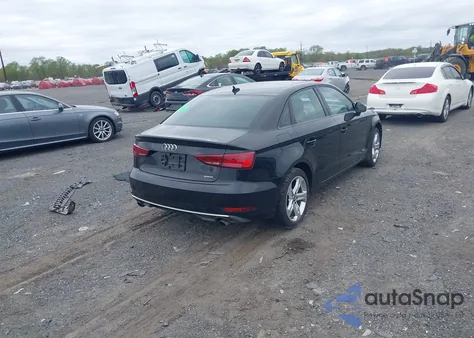 2017 Audi A3 2.0T Premium из США, поврежденный, VIN WAUB8GFF0H1075726